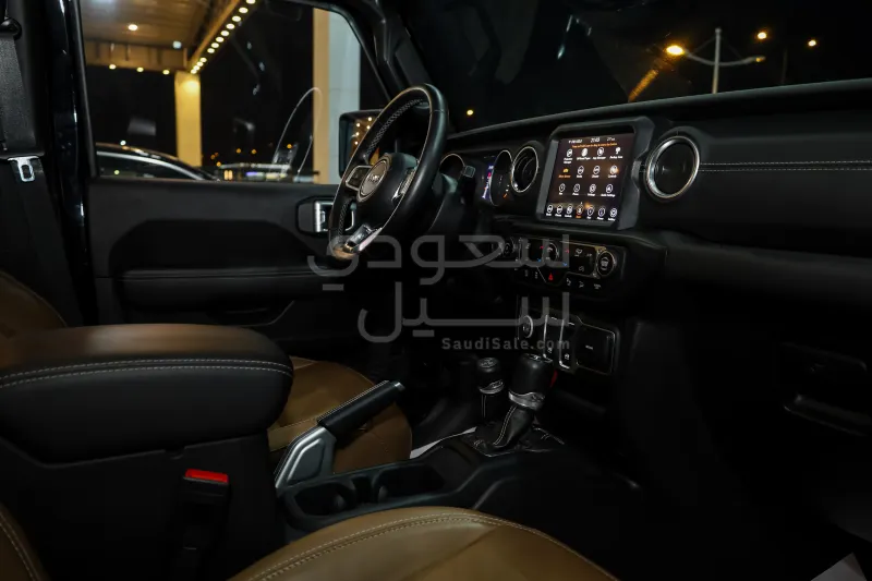 2020 جييب رانجلر صحارى