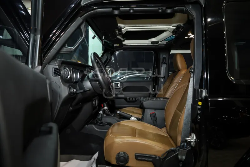 2020 جييب رانجلر صحارى