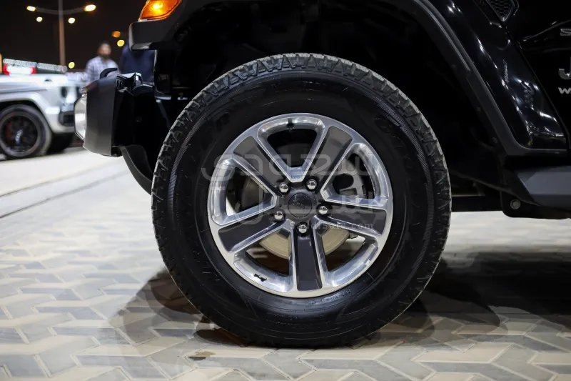 2020 جييب رانجلر صحارى