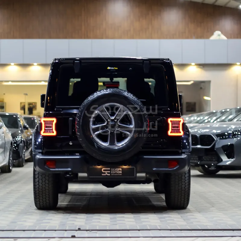 2020 جييب رانجلر صحارى