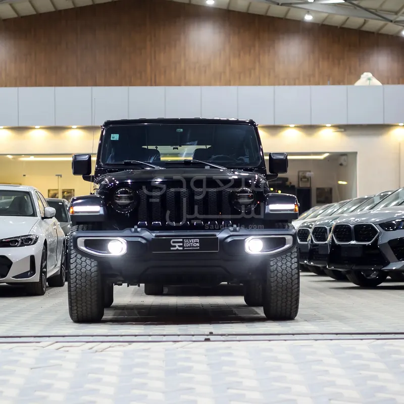 2020 جييب رانجلر صحارى