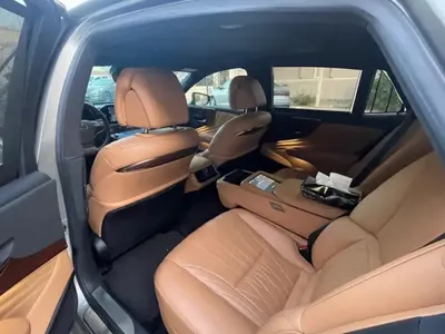 2022 لكزس إل إس 350