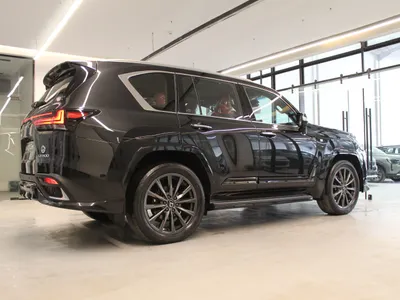 2026 لكزس إل إكس 600 إف