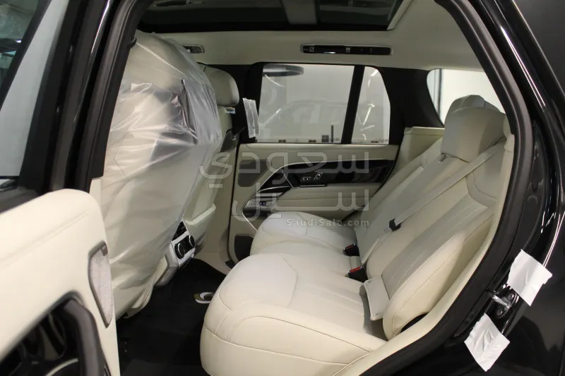 2026 لاند روفر رينج روفر اوتوبيوغرافي