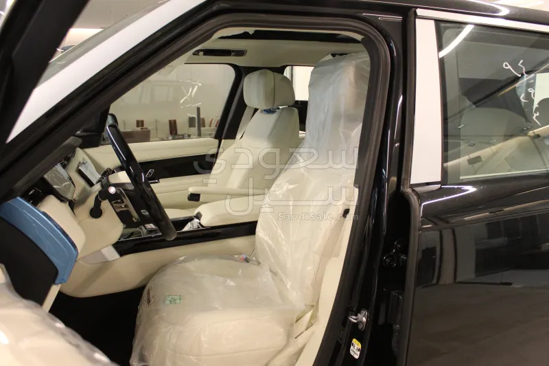 2026 لاند روفر رينج روفر اوتوبيوغرافي