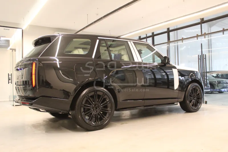 2026 لاند روفر رينج روفر اوتوبيوغرافي