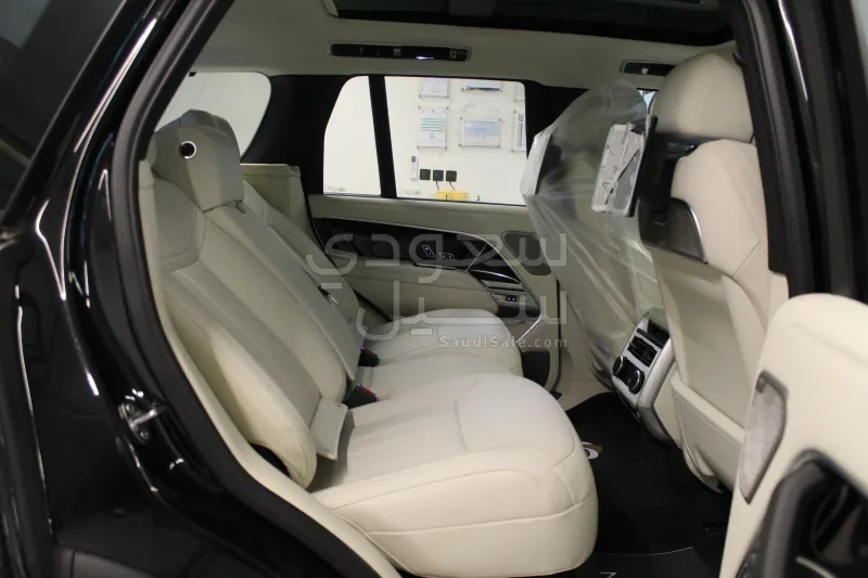 2026 لاند روفر رينج روفر اوتوبيوغرافي