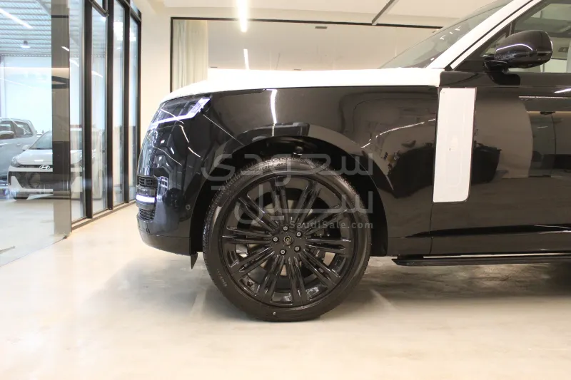 2026 لاند روفر رينج روفر اوتوبيوغرافي