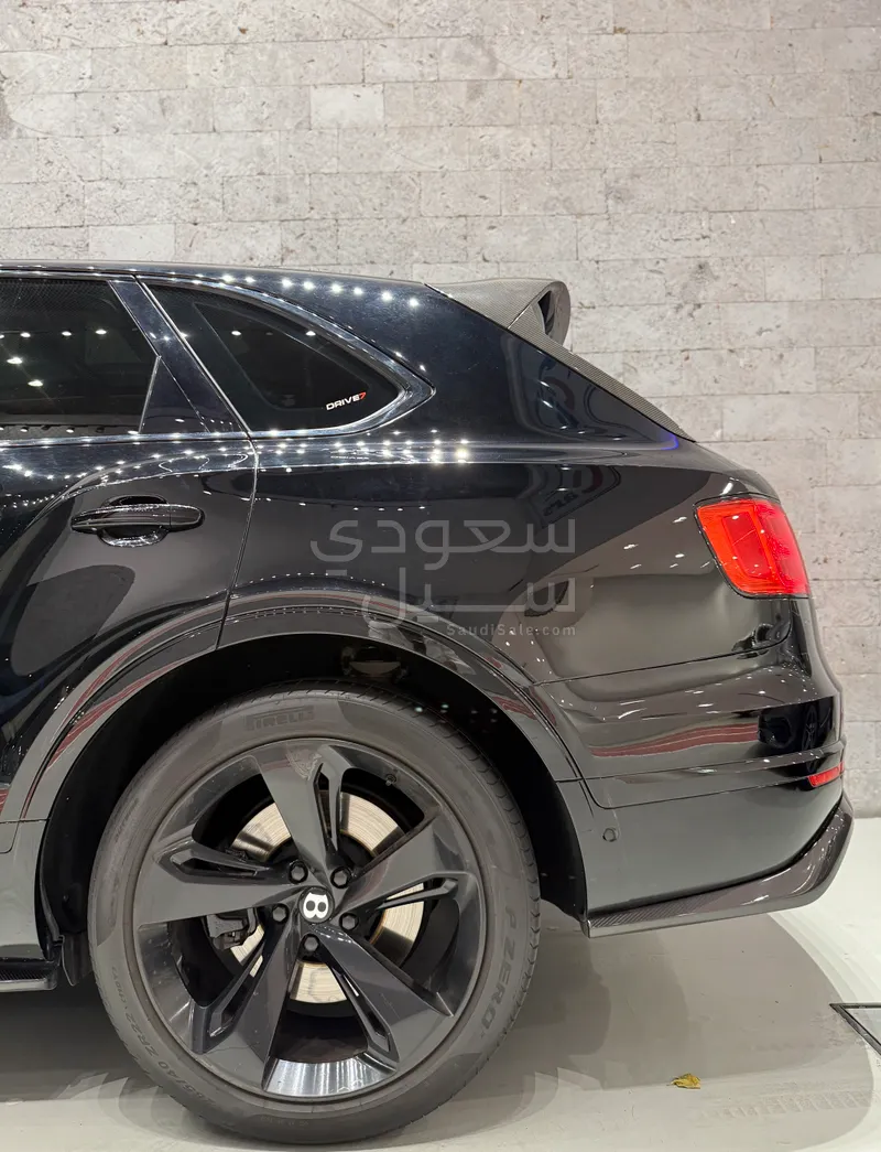 2018 بنتلي بنتايجا