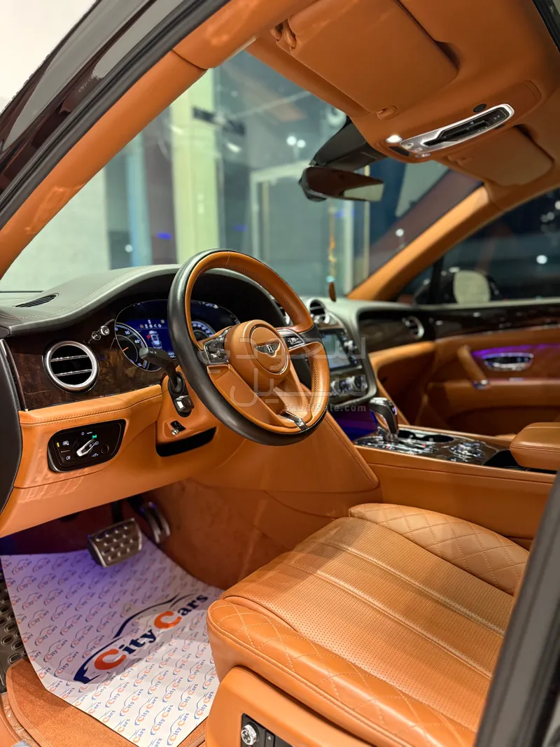 2018 بنتلي بنتايجا