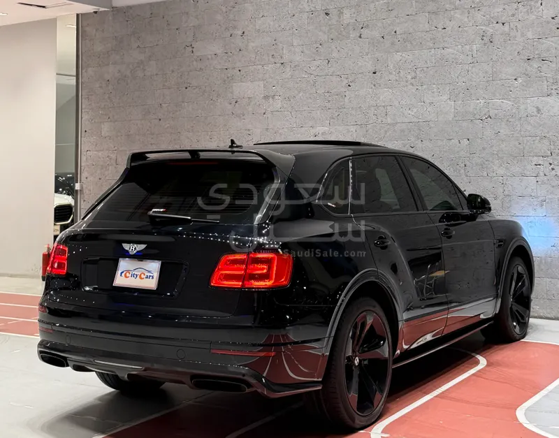 2018 بنتلي بنتايجا