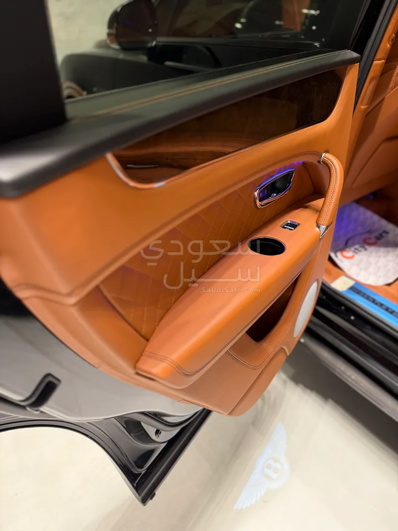 2018 بنتلي بنتايجا