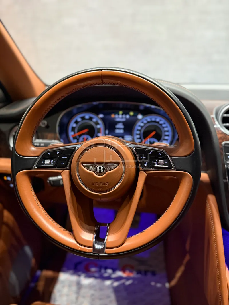 2018 بنتلي بنتايجا