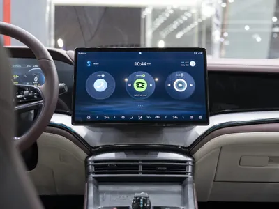 2025 بي واي دي سيل