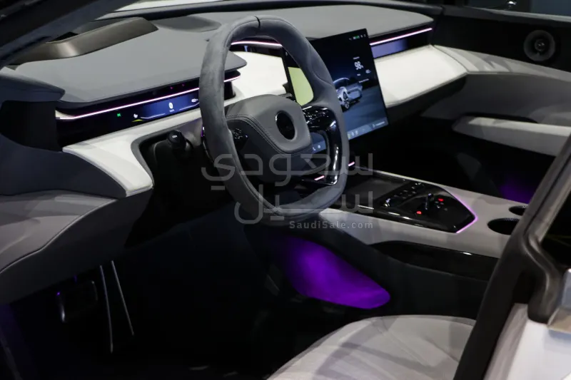 2025 لوتس ايميا اس