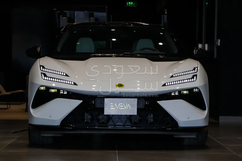 2025 لوتس ايميا اس