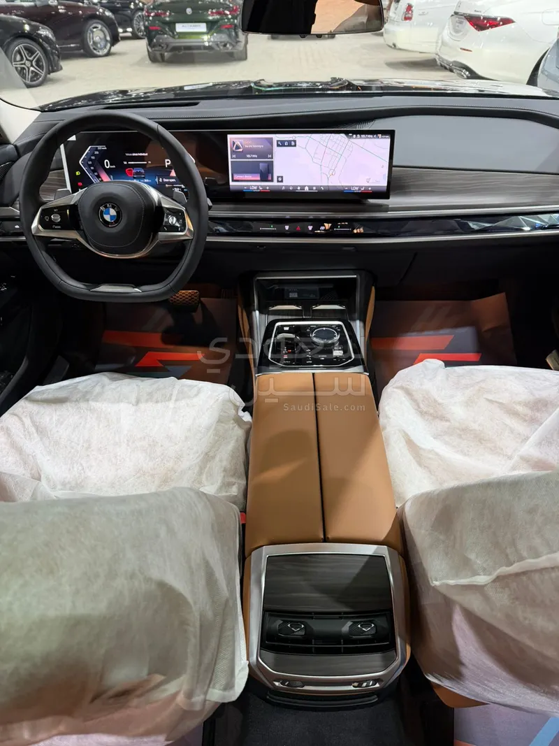 2026 بي ام دبليو الفئة السابعة 735أي