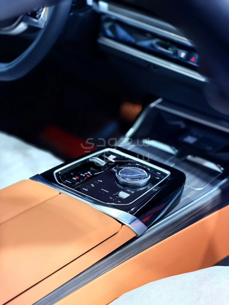 2026 بي ام دبليو الفئة السابعة 735أي