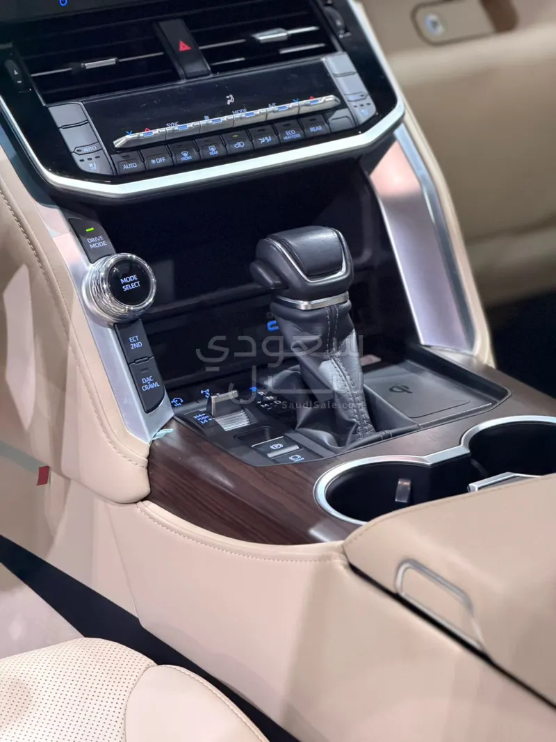 2026 بي ام دبليو الفئة السابعة 735أي