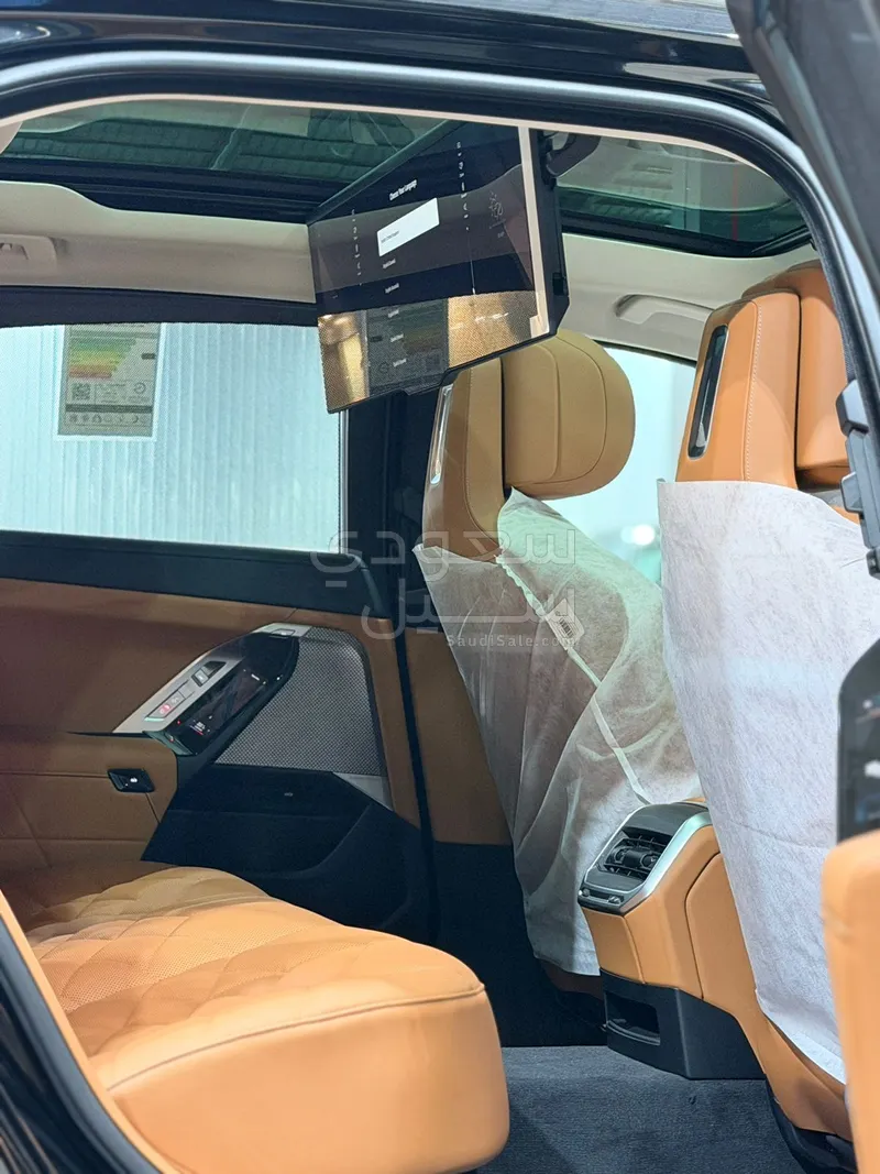 2026 بي ام دبليو الفئة السابعة 735أي