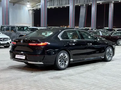 2026 بي ام دبليو الفئة السابعة 735أي