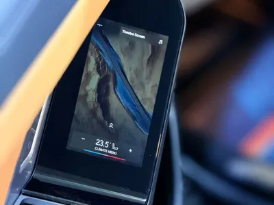 2026 بي ام دبليو الفئة السابعة 735أي