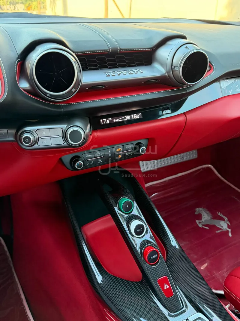 2018 فيراري 812 سوبر فاست