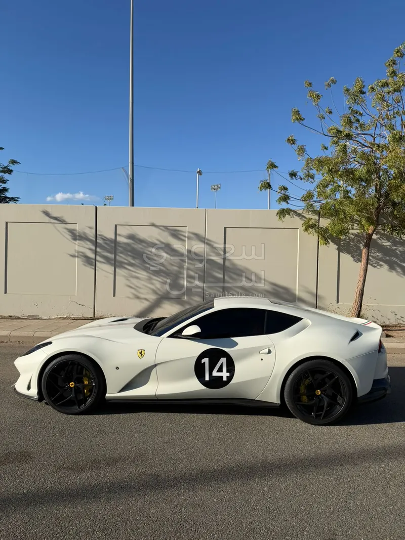 2018 فيراري 812 سوبر فاست