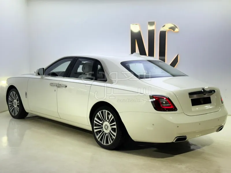 2022 رولز رويس قوست