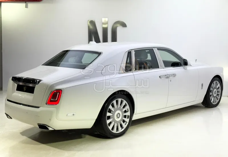 2022 رولز رويس فانتوم