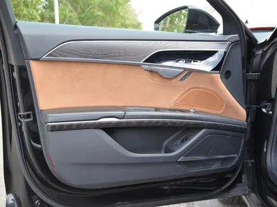 2021 اودي اي 8 ال 55تي اف اس أي