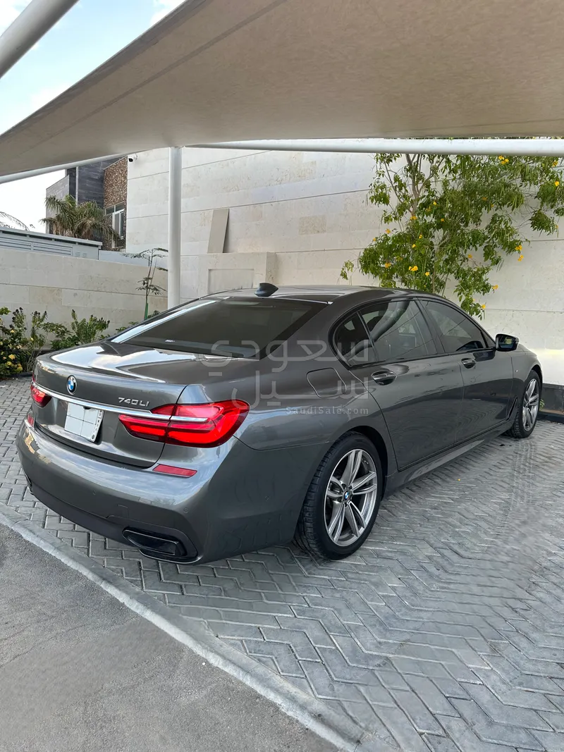 2016 بي ام دبليو الفئة السابعة 740 إل أي