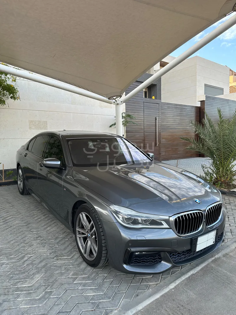 2016 بي ام دبليو الفئة السابعة 740 إل أي