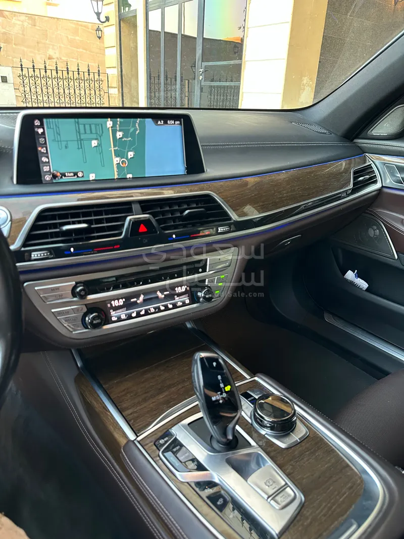 2016 بي ام دبليو الفئة السابعة 740 إل أي