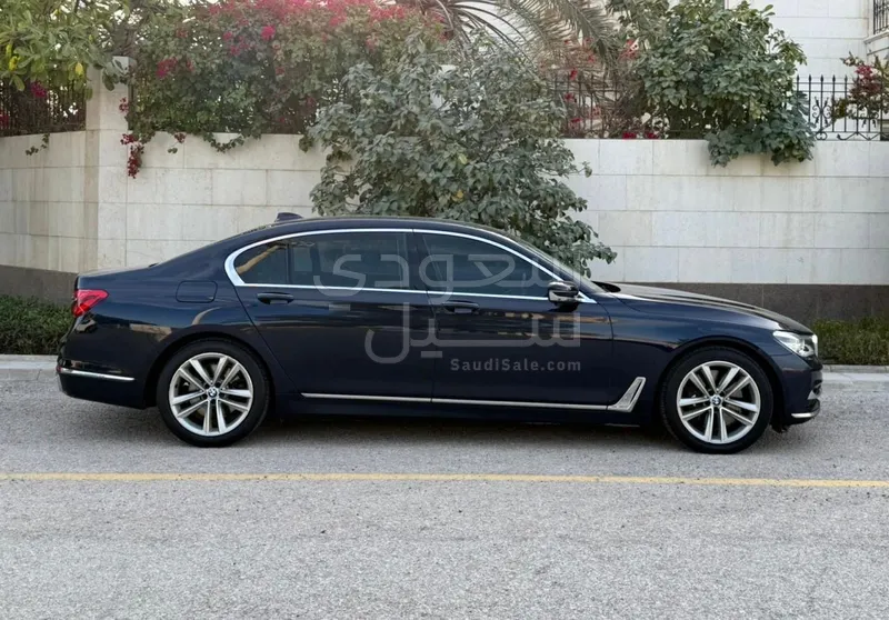 2016 بي ام دبليو الفئة السابعة 750 إل أي