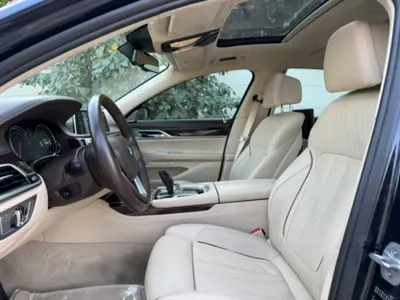 2016 بي ام دبليو الفئة السابعة 750 إل أي