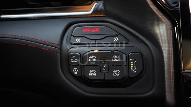 2025 دودج رام تي ار اكس