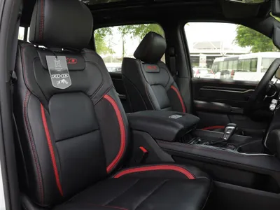 2025 دودج رام تي ار اكس