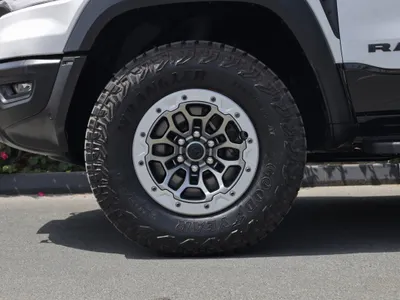 2025 دودج رام تي ار اكس