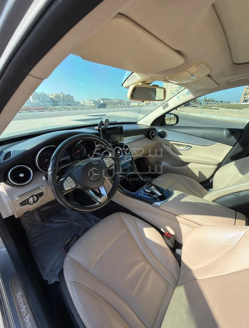 2016 مرسيدس - بنز سي 200