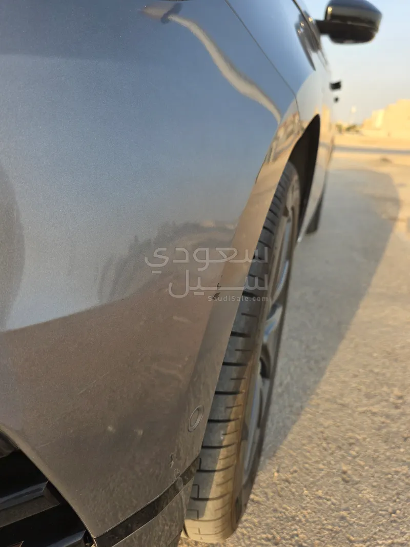 2021 لاند روفر رينج روفر فيلار فيلار