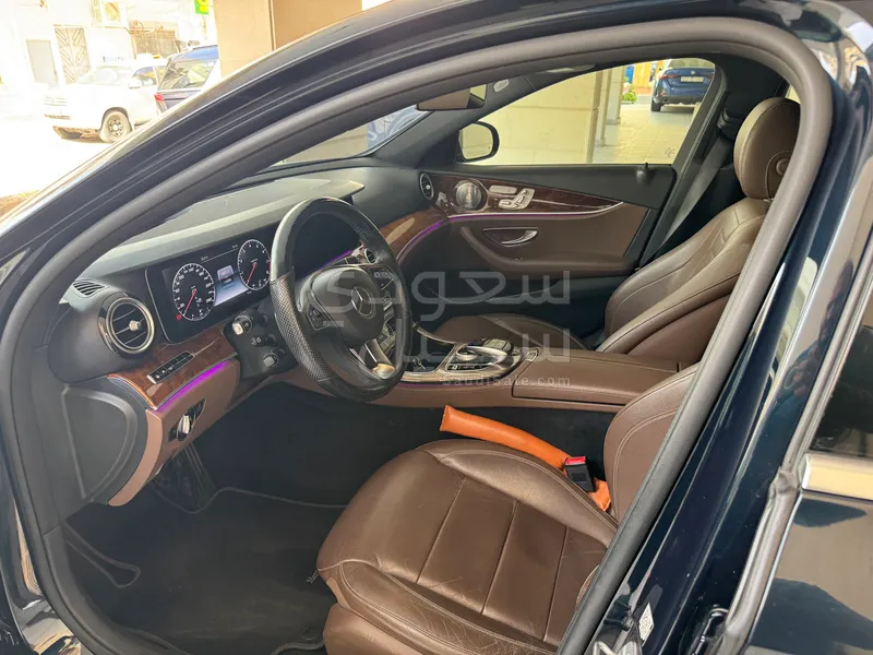 2017 مرسيدس - بنز إي 300