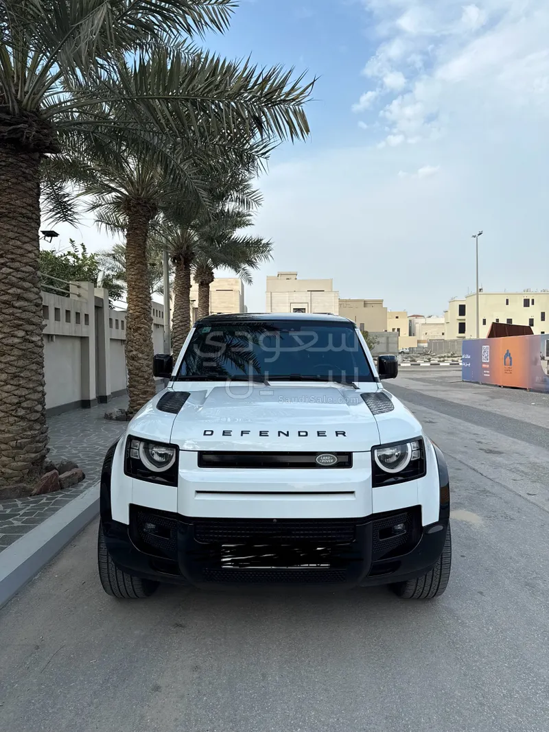 2020 لاند روفر ديفيندر 110