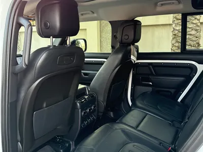 2020 لاند روفر ديفيندر 110