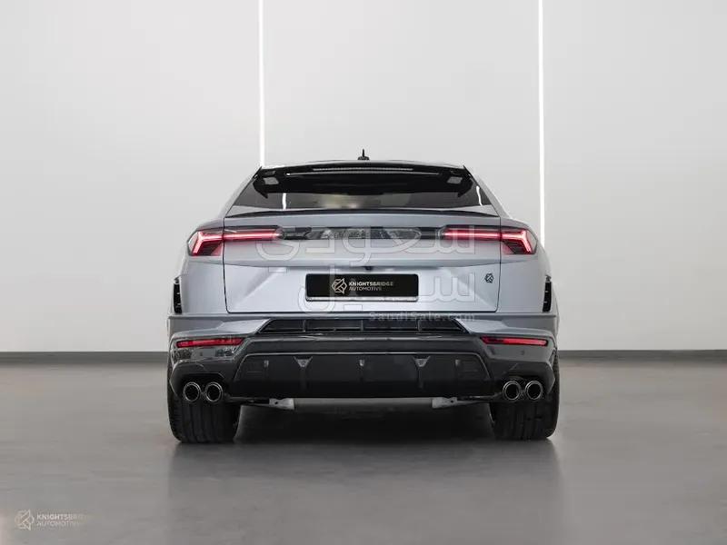 2024 Lamborghini URUS Performante