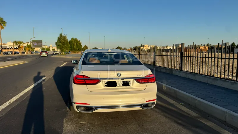 2019 بي ام دبليو الفئة السابعة 740 إل أي