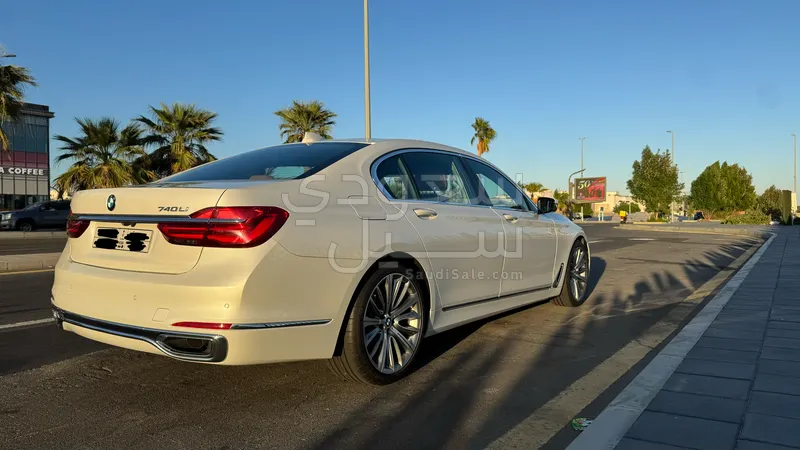 2019 بي ام دبليو الفئة السابعة 740 إل أي