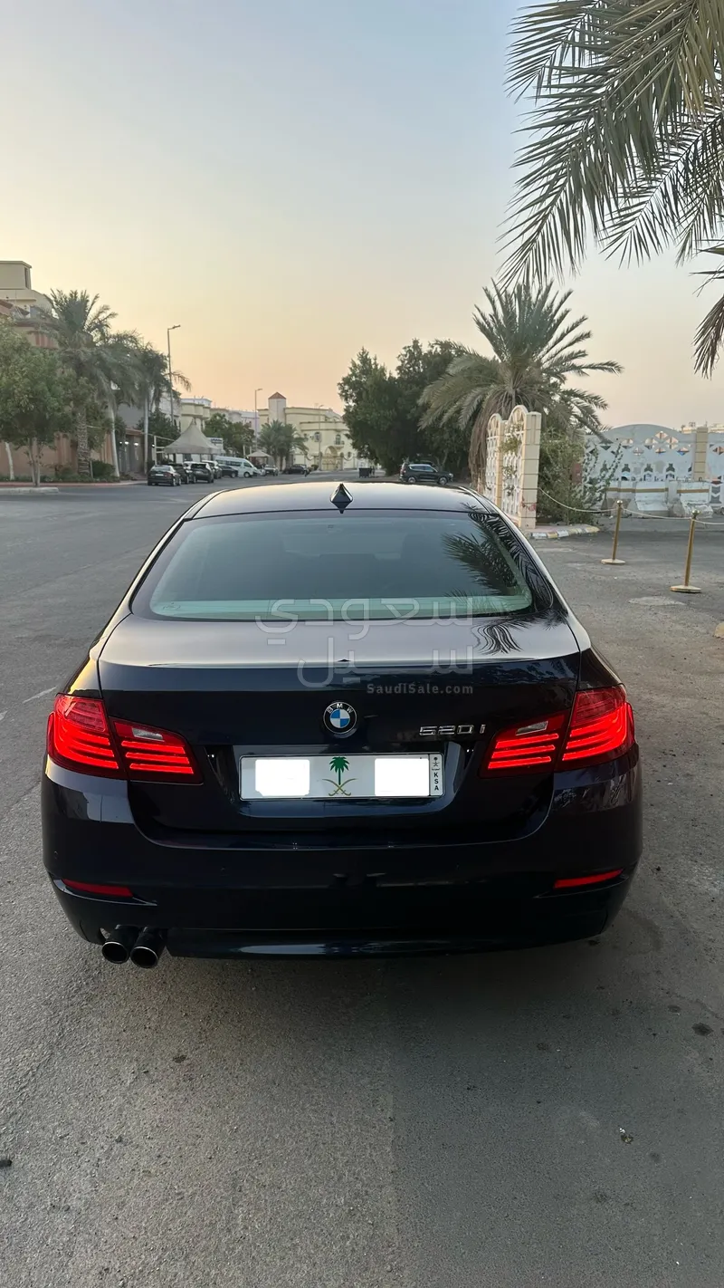 2015 بي ام دبليو الفئة الخامسة 520 أي