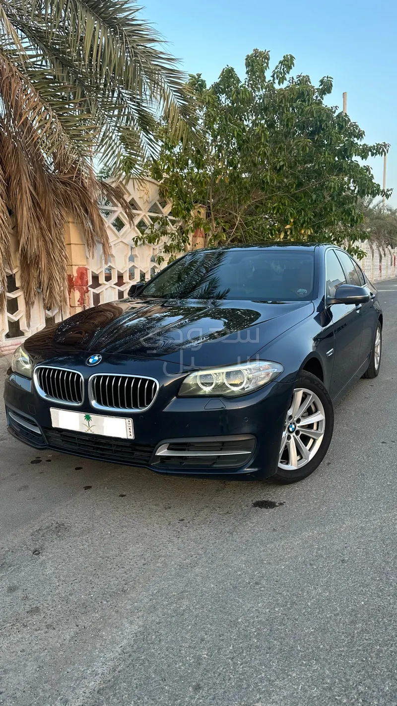 2015 بي ام دبليو الفئة الخامسة 520 أي