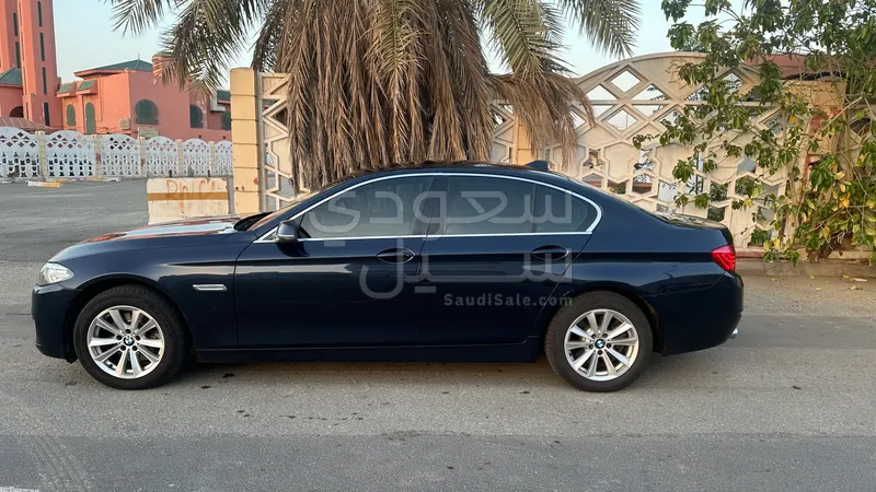 2015 بي ام دبليو الفئة الخامسة 520 أي